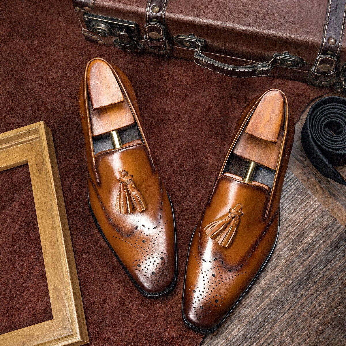 Men Loafers Shoes Top Quality Tassel Brogue Style Slip On Shoes