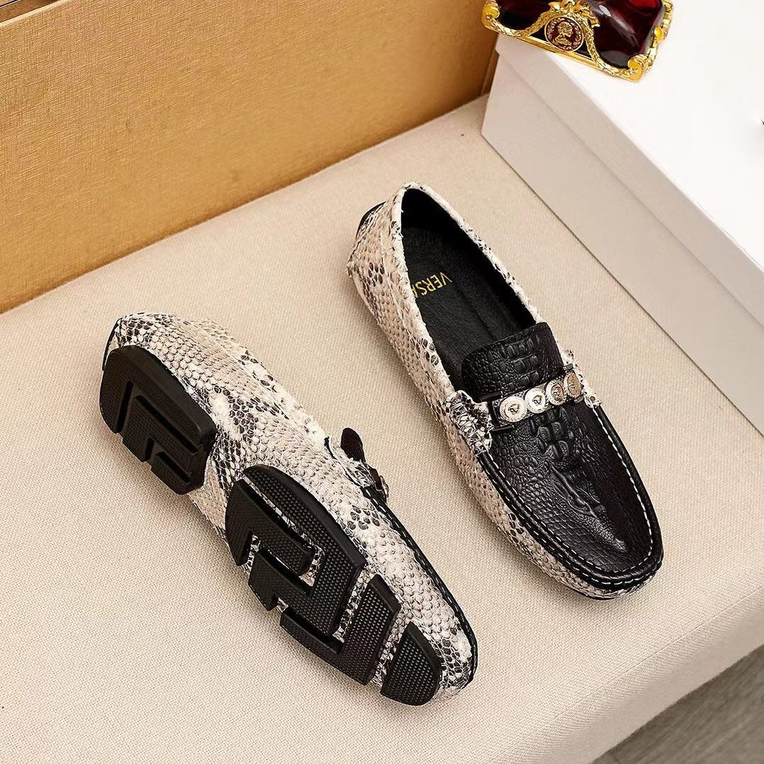 Luxury black and white men's loafers shoes